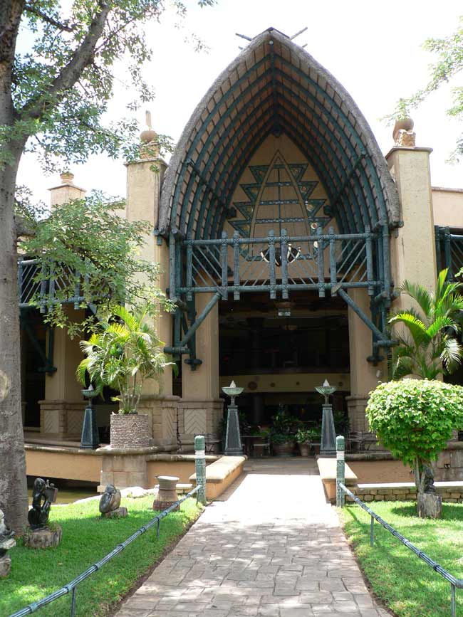 kingdom hotel Victoria falls