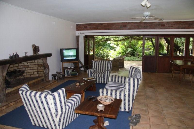 Victoria falls house