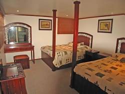 En-suite rooms in Catalina Houseboat - Kariba