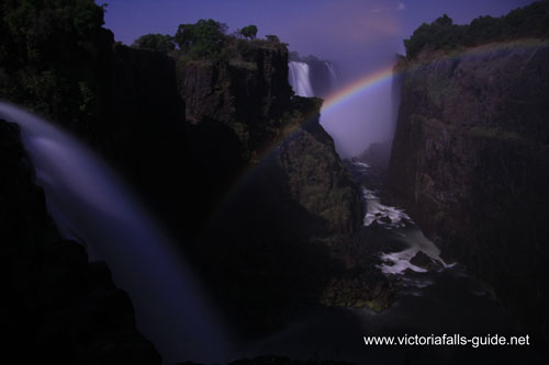 Victoria Falls moonbow