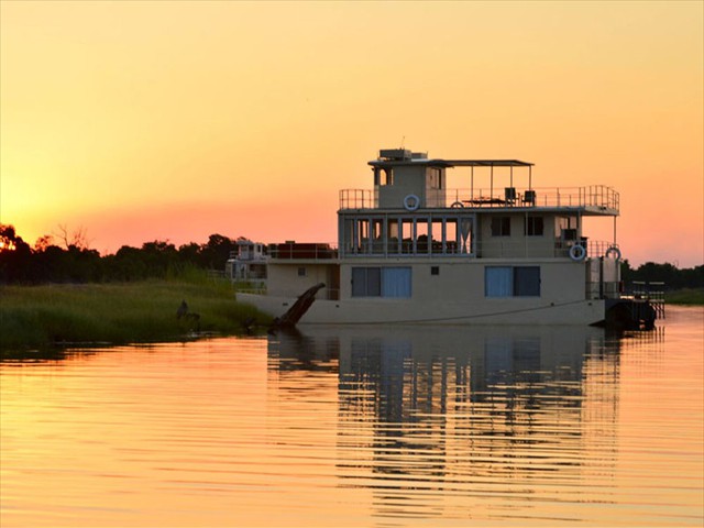 Package Chobe Princess with Safari Lodge, plus flights into Botswana