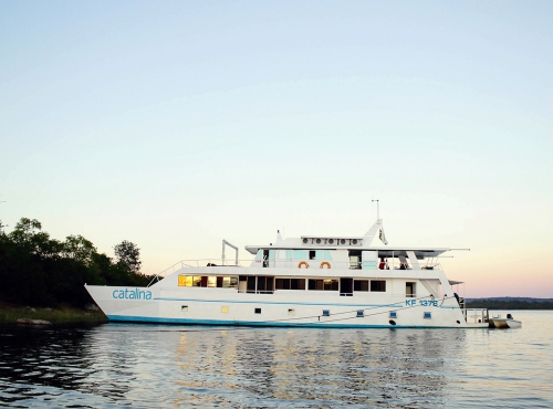 Catalina Houseboat in Binga Zimbabwe