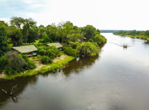 Victoria Falls riverside accommodation at Chundu Island