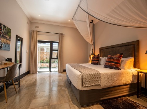 Nkosi Guest Lodge - Zimbabwe