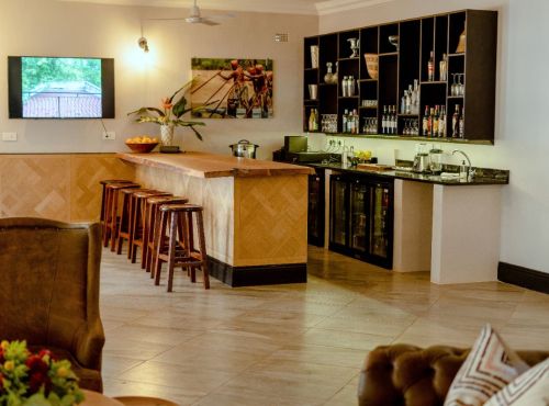 Nkosi Guest Lodge - Zimbabwe