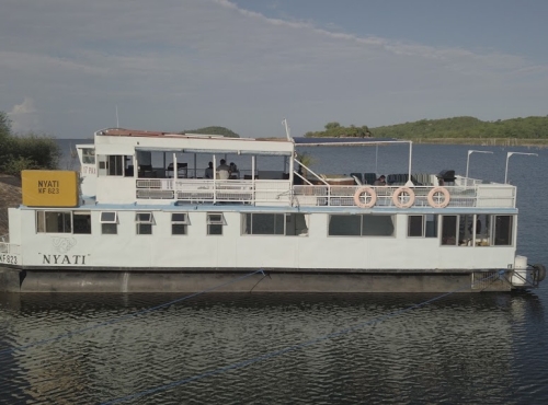 Nyati Houseboat, Lake Kariba, Zimbabwe