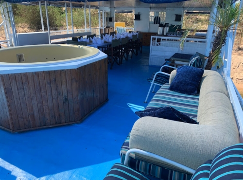 Nyati Houseboat, Lake Kariba, Zimbabwe