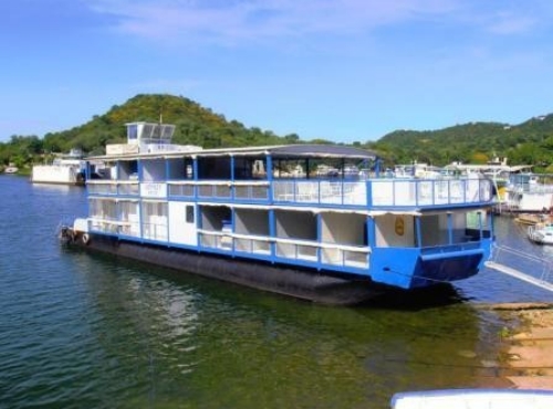 Osprey Houseboat, Lake Kariba, Zimbabwe