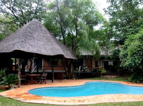 Victoria Falls Homestay - self catering and family Victoria Falls accommodation