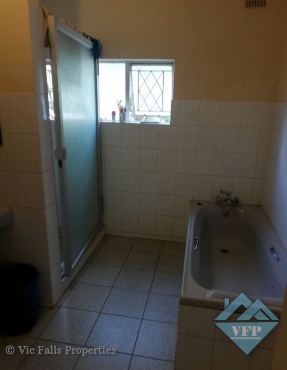 618 Victoria Falls Property for Sale