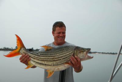 Len with 8.5kg Tiger in Zambezi