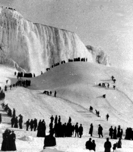 Niagra falls frozen 1911