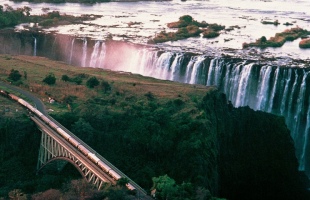 Rovos Rail multi-day train trips between Pretoria (South Africa) and Victoria Falls (Zimbabwe)