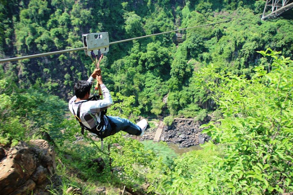 Slide across the gorge