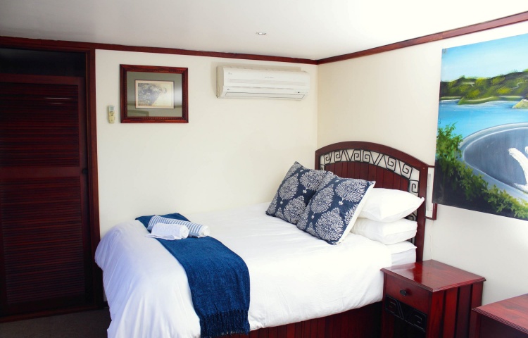 The Buffalo twin cabin on the Catalina Houseboat - Lake Kariba, Zimbabwe