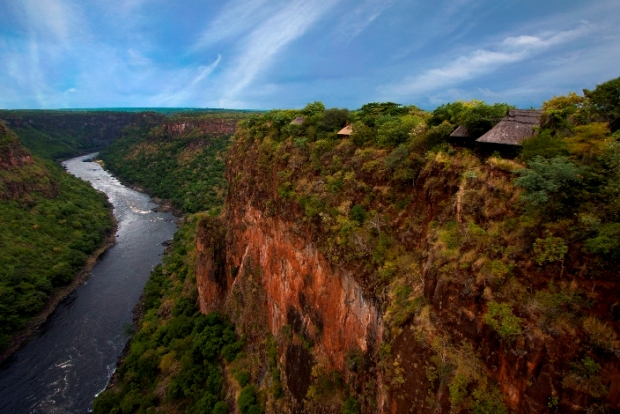 Gorges Lodge perched on the edge