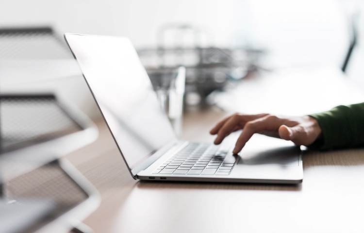 Book your holiday with a specialist local travel agent in Victoria Falls for free!