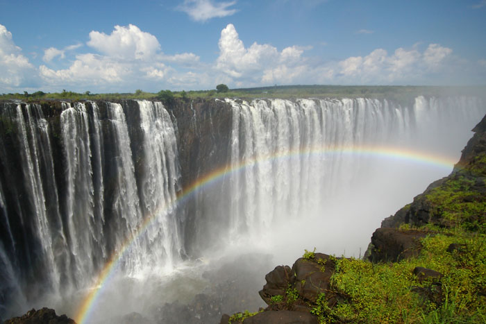 Tour the Victoria Falls