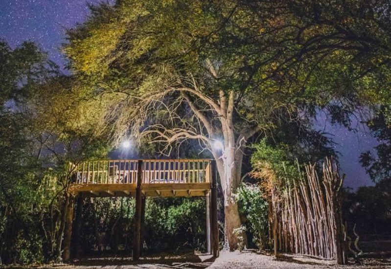 Malugwe Starbed Platform for exclusive use in Gonarezhou National Park, Zimbabwe