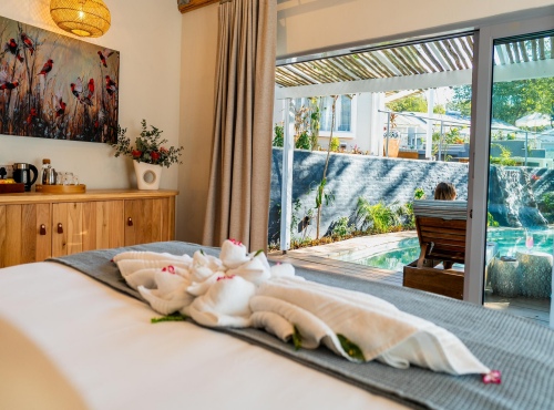 Guest room at Samanzi Luxury Cabaas, Victoria Falls - Zimbabwe