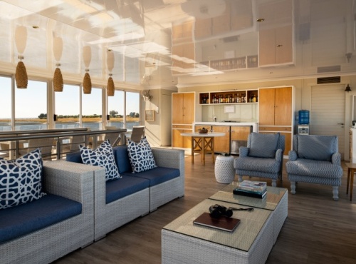 Chobe Princess Houseboat - Chobe River - Namibia