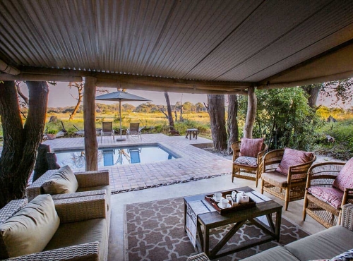 Tom's Little Hide - Hwange National Park accommodation