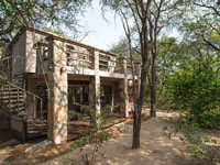 Camelthorn Lodge villa - Hwange National Park, Zimbabwe