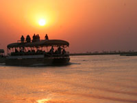 River cruise with Chobe Safari Lodge in Botswana. Victoria Falls, Hwange, Chobe safari
