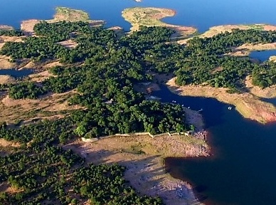 Spurwing Island Lodge in Lake Kariba - Zimbabwe