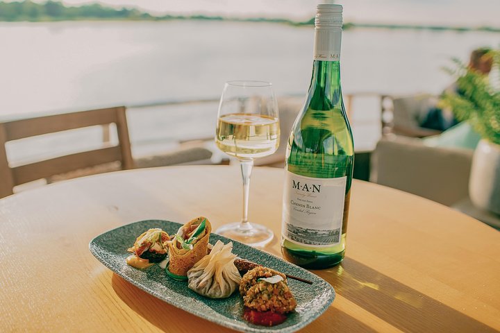 Delectable eats and drinks on the Riversong cruise on the Zambezi River - Victoria Falls, Zimbabwe