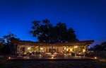 The main lodge at Davison's Camp