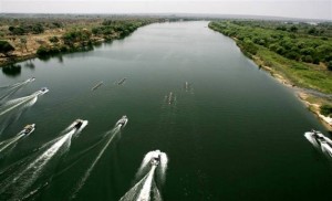 Zambezi Regatta 2004