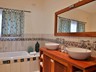 All rooms with en-suite bathrooms