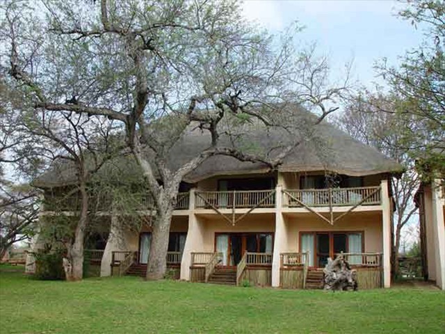 Chobe Safari Lodge rooms in Botswana