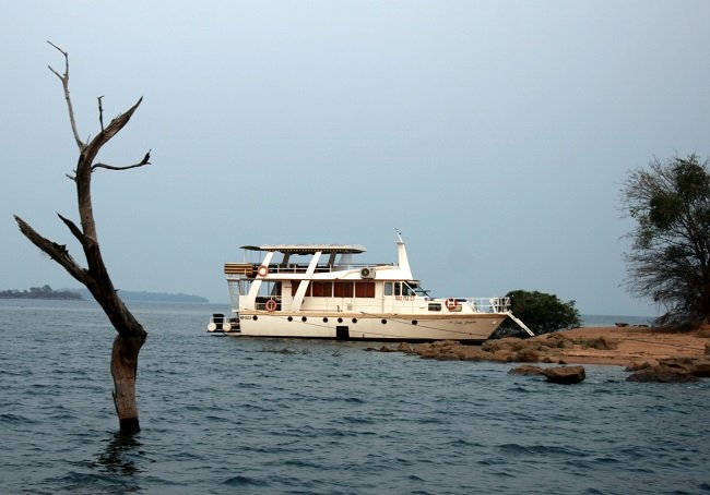 The Lady Jacqueline houseboat