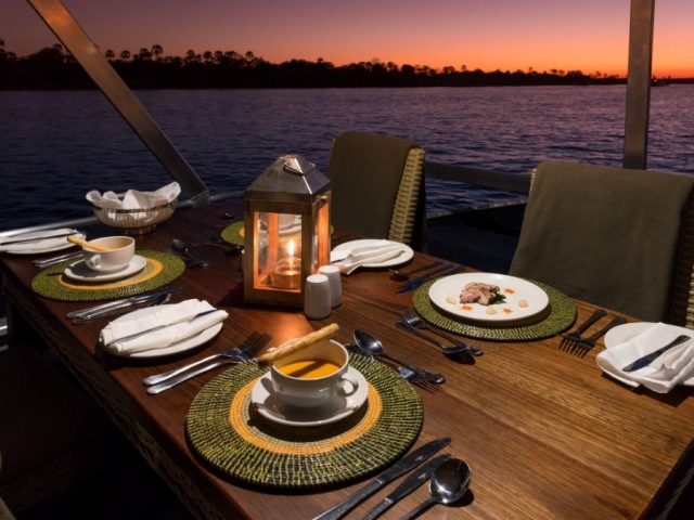 Dine on the Zambezi