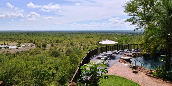 The pool and viewing deck