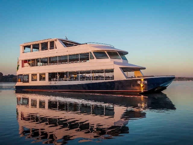 zambezi explorer river cruise