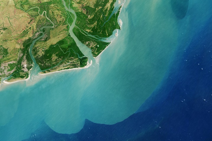 El Delta del Zambezi en Mozambique desemboca en el Océano Índico